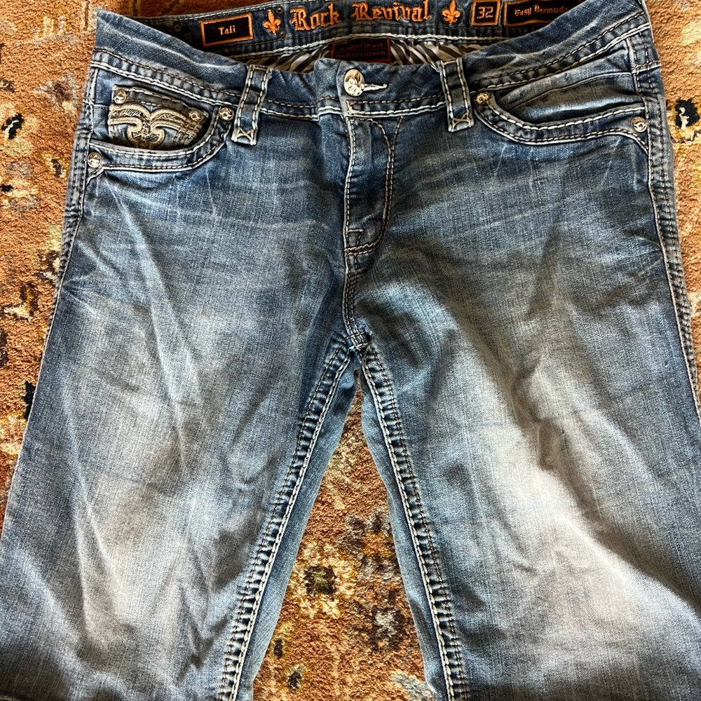Rock Revival easy bermuda shorts size 32